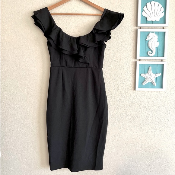 Windsor Dresses & Skirts - WINDSOR Ruffle Off the Shoulder Bodycon Black Mini Size S